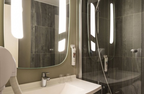 Faubourg-Raines Hotel | ibis Dijon Gare