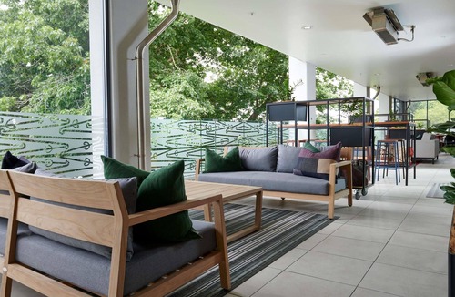 Hamilton Hotel | ibis Hamilton Tainui