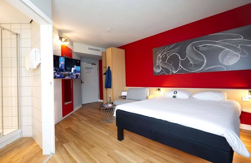 Deutz Hotel | ibis Hotel Köln Messe