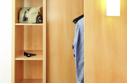 Beynost Hotel | ibis Lyon Est Beynost