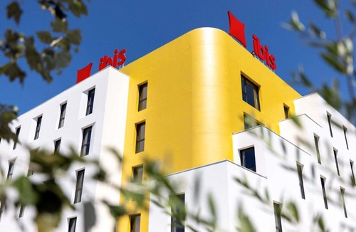 Marignane Hotel | Ibis Marseille Marignane Technopole