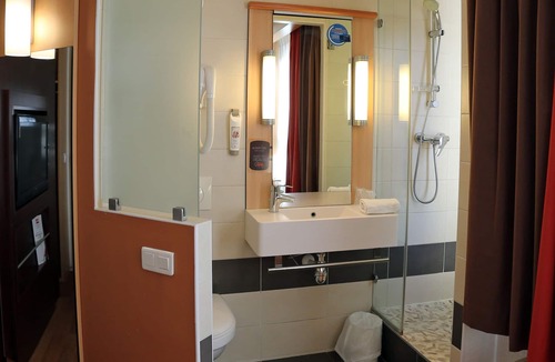 Antigone Hotel | ibis Montpellier Centre Polygone