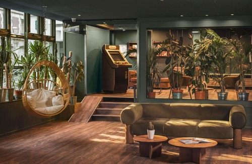 Quartier de la Roquette Hotel | ibis Paris Bastille Opera