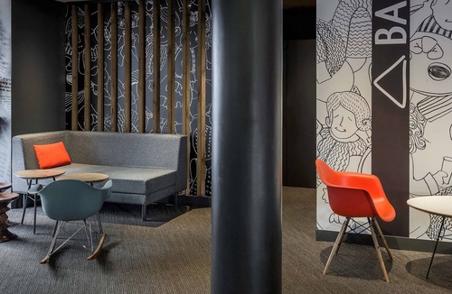 Cœur de Ville Hotel | ibis Paris Défense Courbevoie