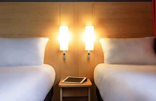 Mellac Hotel | ibis Quimperle