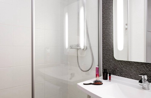 Le Coteau Hotel | ibis Roanne
