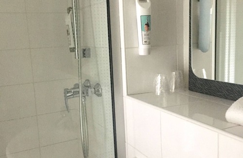 Saint-Denis Hotel | ibis Saint-Denis Stade Ouest