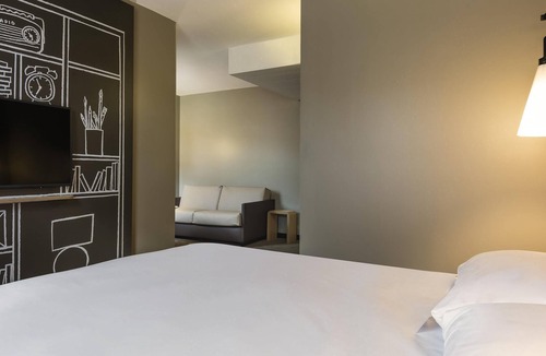 Saint-Germain-en-Laye Hotel | ibis Saint Germain en Laye Centre