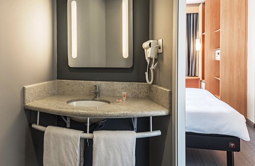 Santos Hotel | ibis Santos Valongo