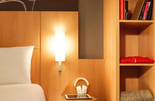 Soissons Hotel | ibis Soissons Hotel