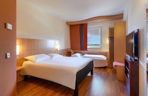 Leinfelden-Echterdingen Hotel | ibis Stuttgart Airport Messe