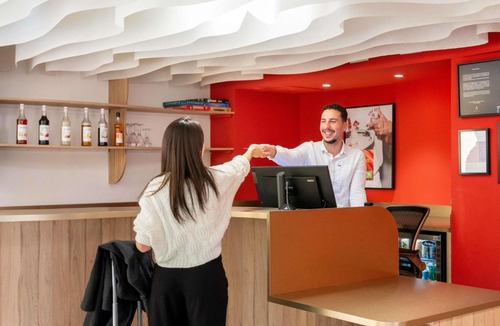 Cabries Hotel | ibis Styles Cabriès Aix-en-Provence TGV