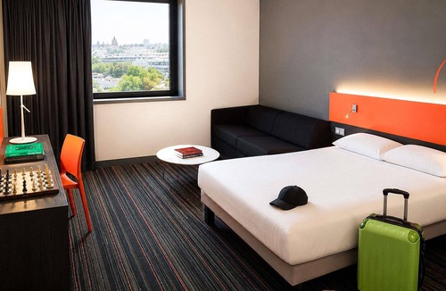 Port of Caen Hotel | Ibis Styles Caen Centre Gare