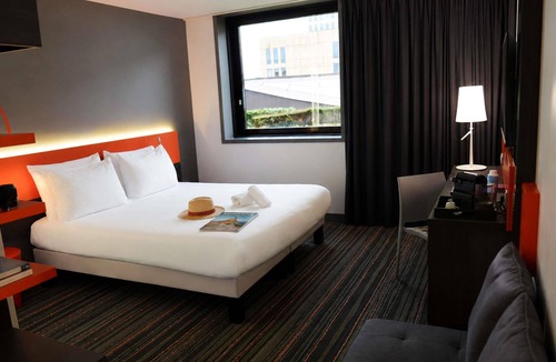 Port of Caen Hotel | Ibis Styles Caen Centre Gare