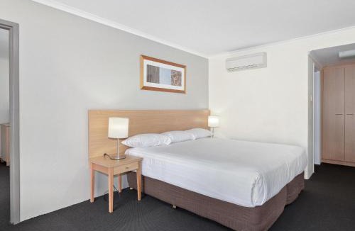 Sutton Hotel | ibis Styles Canberra Eagle Hawk