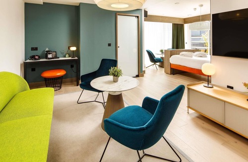 New Town Hotel | ibis Styles Edinburgh Centre St Andrew Square