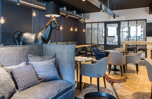 Laval Hotel | ibis Styles Laval Centre Gare