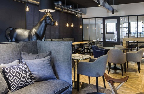 Laval Hotel | ibis Styles Laval Centre Gare