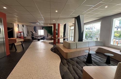 Gorge de Loup Hotel | Ibis Styles Lyon Gorge de Loup Saphir