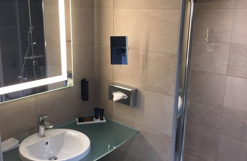 Gorge de Loup Hotel | Ibis Styles Lyon Gorge de Loup Saphir