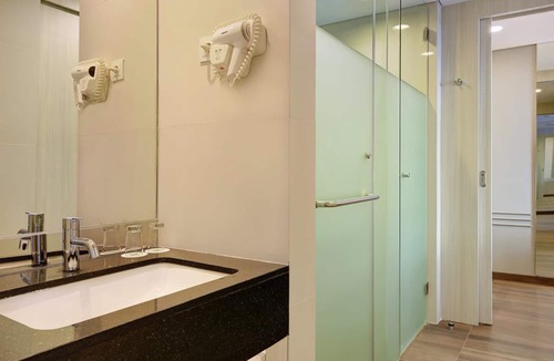 Makassar Hotel | ibis Styles Makassar Sam Ratulangi
