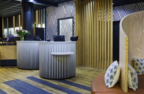 Quartier Massy-Opera I Hotel | ibis Styles Massy Opéra