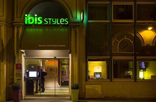 Nantes Centre Hotel | ibis Styles Nantes Centre Place Royale