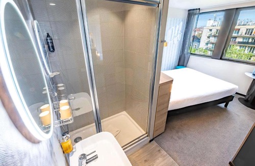 Republique–Point-du-Jour Hotel | ibis Styles Paris 16 Boulogne