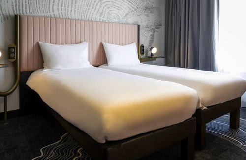 Issy-les-Moulineaux Hotel | ibis Styles Paris Porte de Versailles - Mairie d'Issy