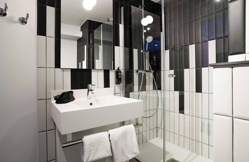 Issy-les-Moulineaux Hotel | ibis Styles Paris Porte de Versailles - Mairie d'Issy