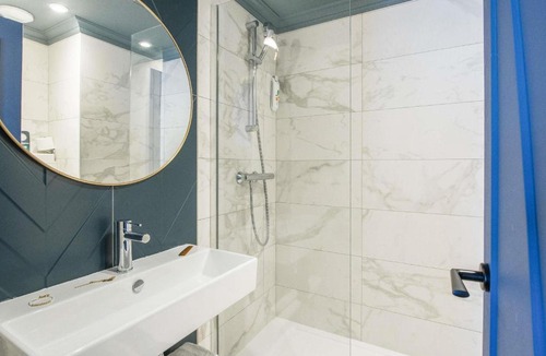 Bel-Air Nord Hotel | ibis Styles Paris Nation Cours de Vincennes