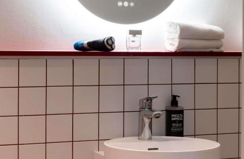 Rouen City Centre Hotel | Ibis Styles Rouen Centre Cathédrale
