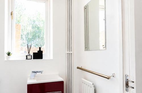 Gravesend House | iblets