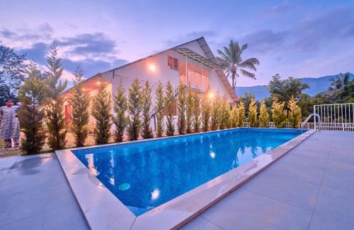 Devikolam Resort | Ice Cliff Resort Munnar by VOYE HOMES Premium Stay with Pool
