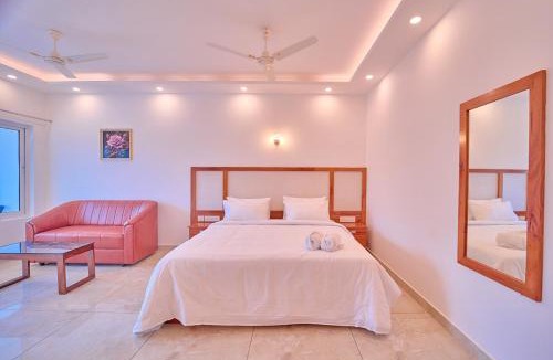 Devikolam Resort | Ice Cliff Resort Munnar by VOYE HOMES Premium Stay with Pool