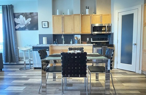 Downtown Edmonton Condo | Ice District 1-bedroom condo with fitness room and AC in Edmonton