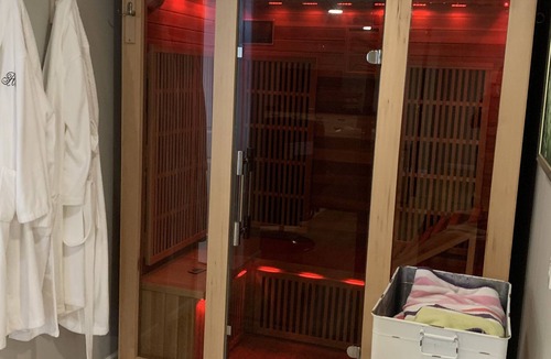 Chaumont House | Ice Fishing & Snowmobile heaven Your home away from home! Discount price 01/23
