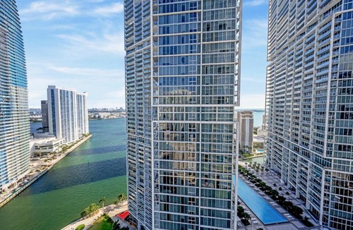 Downtown Miami Apartment | ICON Brickell residences