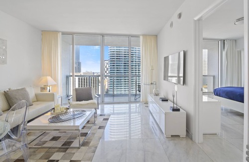 Downtown Miami Apartment | Icon Brickell
