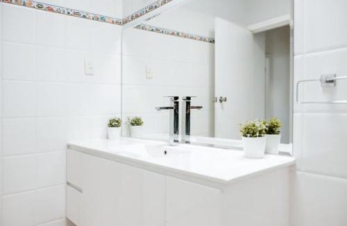 Nowra House | Iconic Escape Nowra