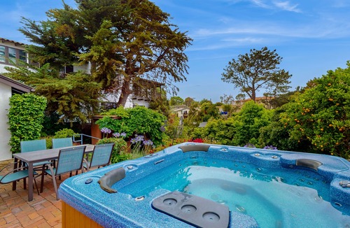 Country Club House | Iconic La Jolla Adobe Home | Private Hot Tub | Secluded Courtyard Firepit