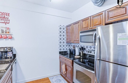 Downtown Memphis Apartment | `Iconic Memphis` Loft - Spacious 2BD in the heart of the Downtown (Loft#303)