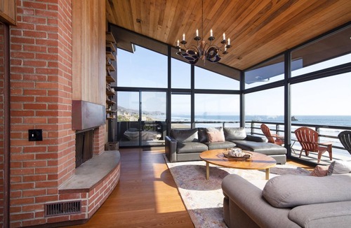 Cayucos House | Iconic Oceanfront Cayucos Beach Home, Panoramic View Room, Wrap Around Deck, and