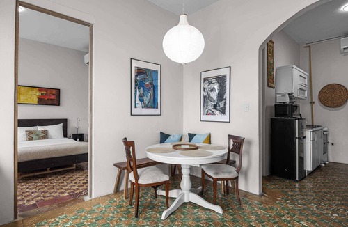 Hipodromo Apartment | Iconic Santurce Studio | AC | Fast WiFi