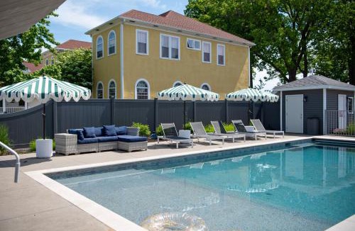 South Haven House | Iconic South Haven Estate - Pool, Hot Tub, Outdoor Kitchen, Game Room & More!