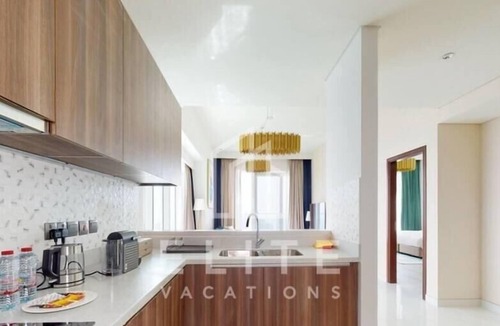 Dubai Media City Apartment | Iconic Views | High Floor | Bills Included