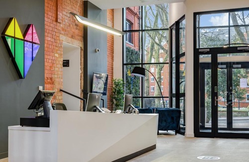 Lincoln Hotel | Iconinc Gravity