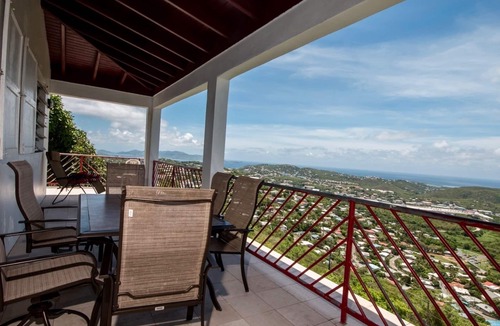 Estate Annas Retreat House | Ideal For Large Groups & Families
