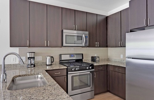 Assembly Square Apartment | Ideal Assembly Row 1BR w/Gym, W/D, near Assembly T stop, by Blueground