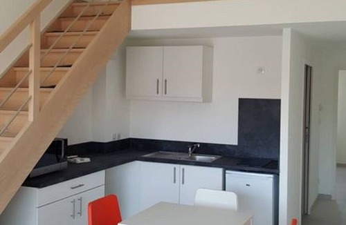 La Rochelle House | Ideal for large families, rental of 3 new apartments in house with garden